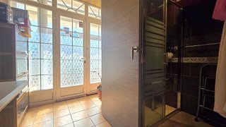 Casa adosada en venta en Laguna Park en Parla
