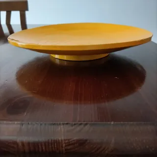 Centro tavola giallo decorato