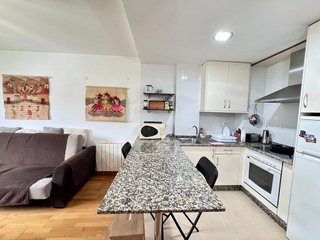 Piso en venta en Ares