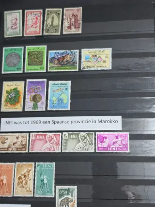 Preciosa colección de sellos de África.
