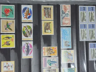Preciosa colección de sellos de África.