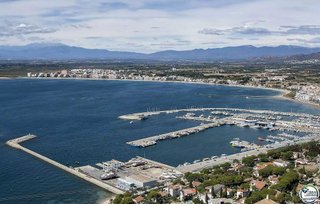 Piso en venta en Port Esportiu - Puig Rom - Canyelles en Roses