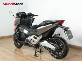 HONDA FORZA 750 A2
