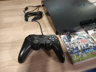Consola PS3 Sony Negra + 2 Juegos
