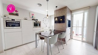 Ático en venta en Eixample Nord – La Devesa en Girona