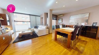 Dúplex en venta en Eixample Nord – La Devesa en Girona