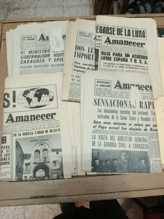 Periódicos antiguos Amanecer Franco