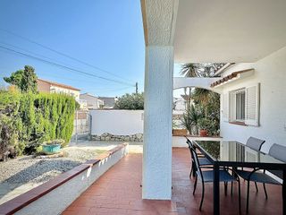 Chalet en venta en Empuriabrava en Castelló d´Empúries