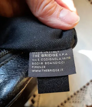 Borsetta The Bridge nera in pelle