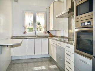 Casa adosada en venta en Montequinto en Dos Hermanas