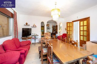 Chalet en venta en Ogíjares