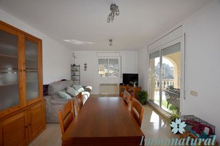 Chalet en venta en Torrelles de Llobregat