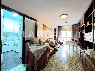 Piso en venta en Artigas - Llefià en Badalona