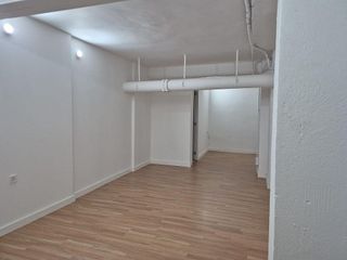 Local comercial en venta en El Baix Guinardó en Barcelona