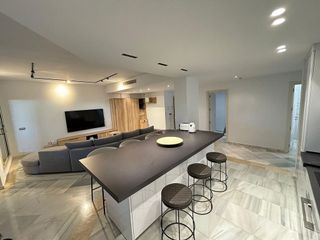 Piso en venta en Puerto Banús en Marbella