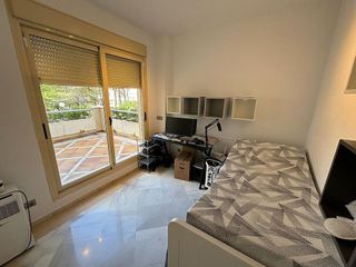 Piso en venta en Puerto Banús en Marbella
