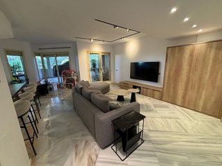 Piso en venta en Puerto Banús en Marbella