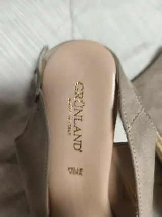 Sabot beige/grigio con fiore