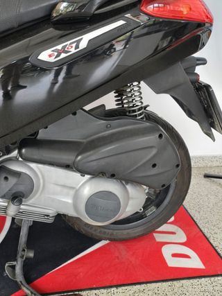 Piaggio X7 300 Negra