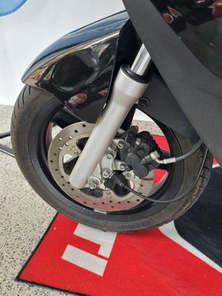 Piaggio X7 300 Negra