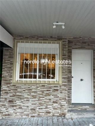 Piso en venta en La Carihuela en Torremolinos