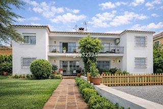 Piso en venta en Nueva Andalucía centro en Marbella