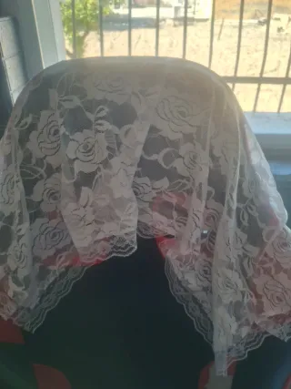 Mantilla Fallera Media Luna Beige/Blanco