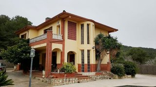 Chalet en venta en Mas Romeu en Calafell