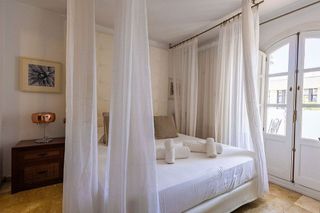 Casa adosada en venta en Nueva Andalucía centro en Marbella