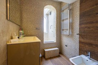 Casa adosada en venta en Nueva Andalucía centro en Marbella