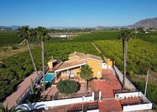 Chalet en venta en Orihuela ciudad en Orihuela