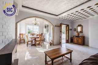 Casa en venta en Entrepinos en Eliana (l´)