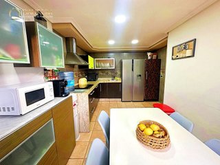 Casa adosada en venta en Divina Pastora en Alicante