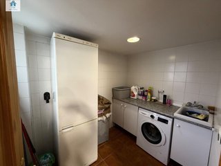 Casa adosada en venta en Zubia (La)