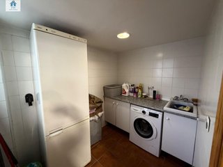 Casa adosada en venta en Zubia (La)
