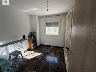 Casa adosada en venta en Zubia (La)