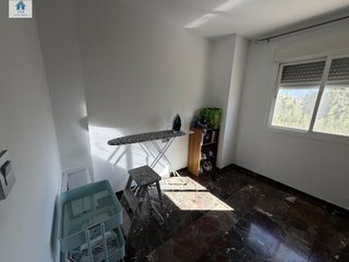 Casa adosada en venta en Zubia (La)