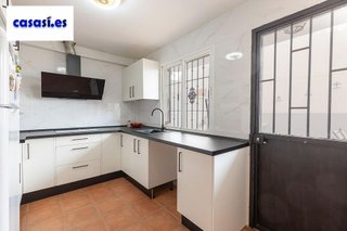 Casa adosada en venta en Parque de la Ermita - Parque de San Roque en Churriana de la Vega