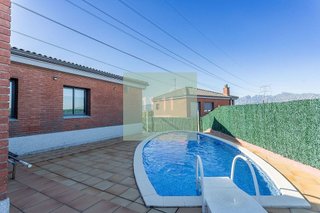 Chalet en venta en Masquefa