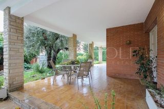 Chalet en venta en Bardají-Molí de Baix en Cubelles