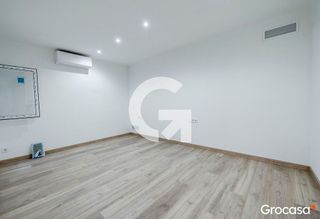Piso en venta en La Teixonera en Barcelona