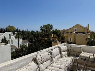 Dúplex en venta en Nagüeles Alto en Marbella