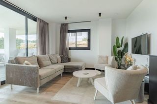 Piso en venta en Hipódromo - Cerrado del Águila en Mijas