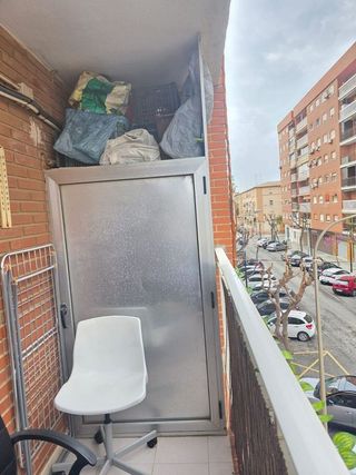 Piso en venta en La Malva-rosa en Valencia