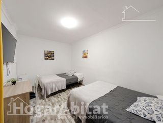 Piso en venta en Campoamor en Alicante