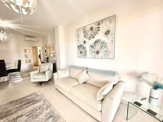 Piso en venta en Zona el Higuerón en Benalmádena
