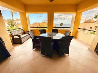 Piso en venta en Zona el Higuerón en Benalmádena