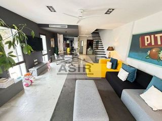 Casa adosada en venta en Zona Urbanizaciones en Alzira