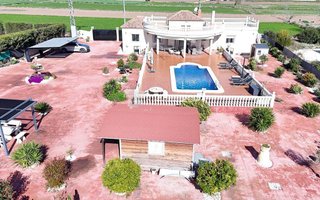 Chalet en venta en Catral