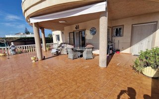 Chalet en venta en Catral